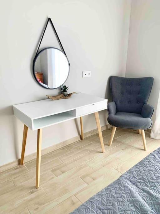 Luxury Cozy Appartment In The City Center Rhodes City Εξωτερικό φωτογραφία